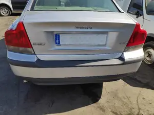 VOLVO S60 BERLINA foto 1