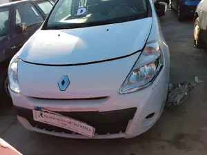 RENAULT CLIO III foto 1