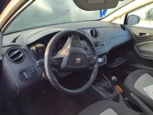SEAT IBIZA SC (6J1) foto 4