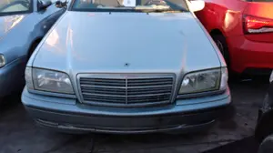MERCEDES-BENZ CLASE C (BM 202) BERLINA foto 1