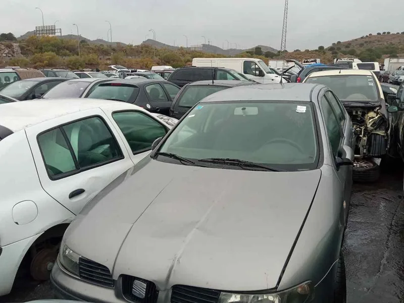 SEAT LEON (1M1)