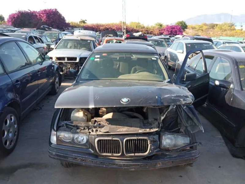 BMW SERIE 3 BERLINA (E36)