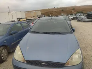 FORD FOCUS BERLINA (CAK) foto 1