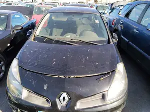 RENAULT CLIO III foto 1