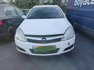 OPEL ASTRA H CARAVAN foto 1