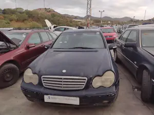 MERCEDES-BENZ CLASE C (BM 203) BERLINA foto 1