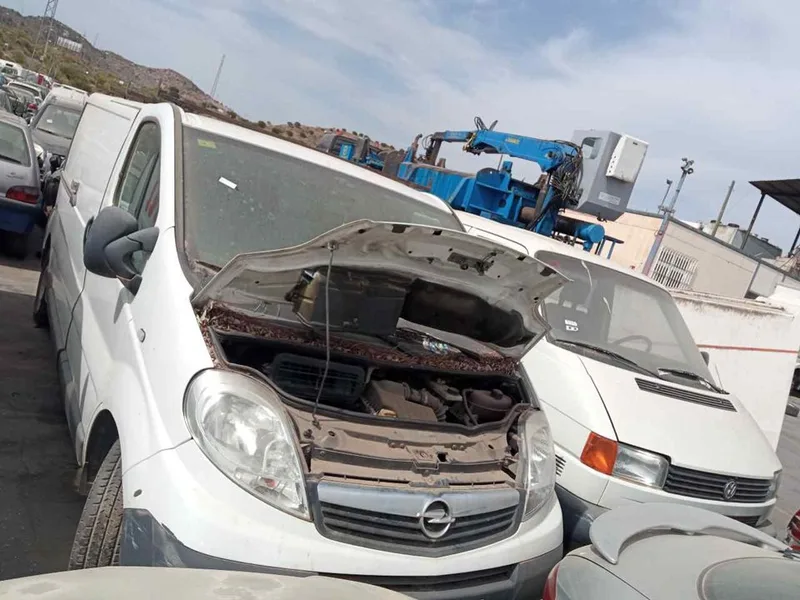 OPEL VIVARO FURGÓN/COMBI