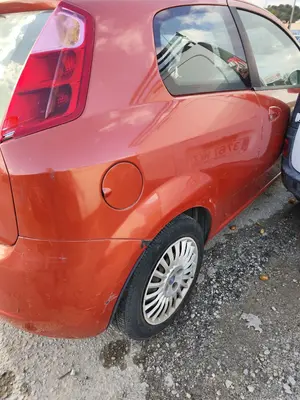 FIAT GRANDE PUNTO (199) foto 4